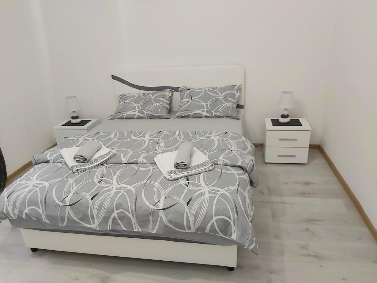 Apartment Marina 2 Kotor Bagian luar foto