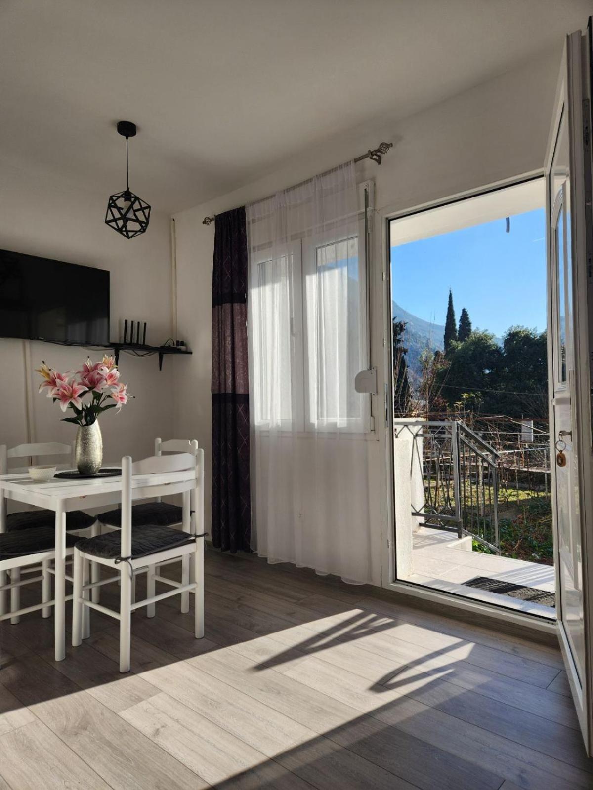 Apartment Marina 2 Kotor Bagian luar foto