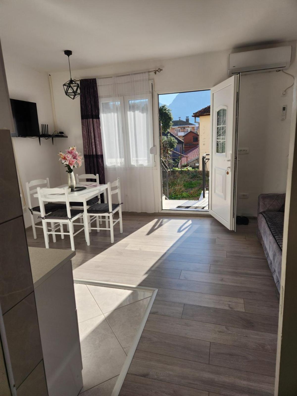 Apartment Marina 2 Kotor Bagian luar foto