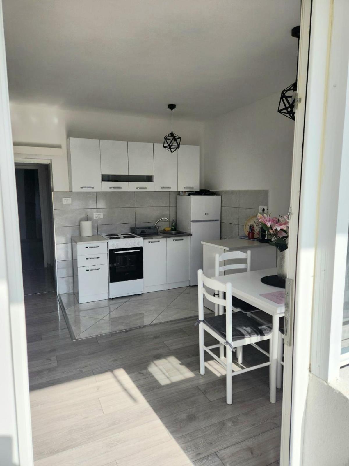 Apartment Marina 2 Kotor Bagian luar foto